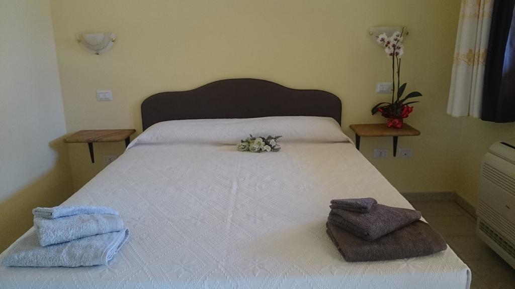 Aparthotel La Corte Dei Rei Castiadas Zimmer foto