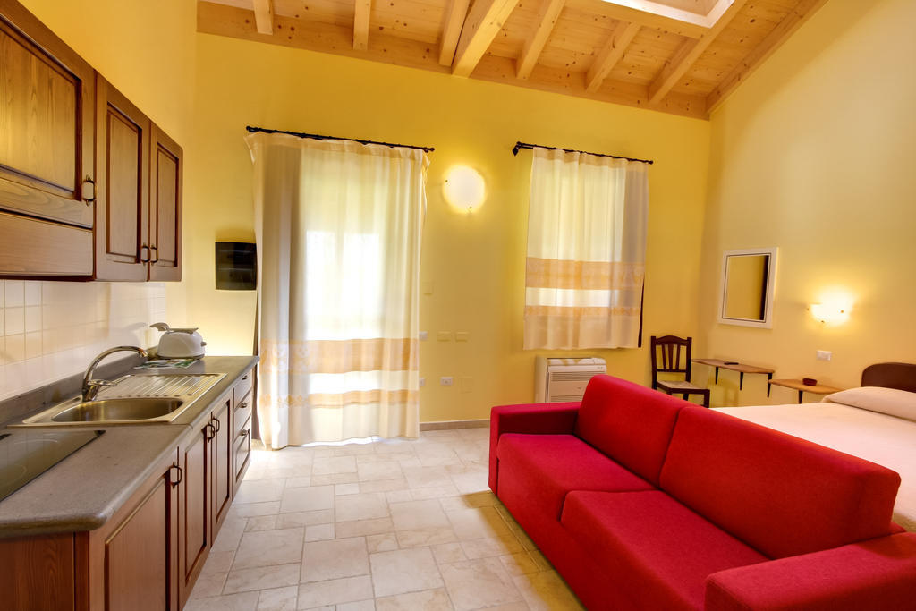 Aparthotel La Corte Dei Rei Castiadas Zimmer foto