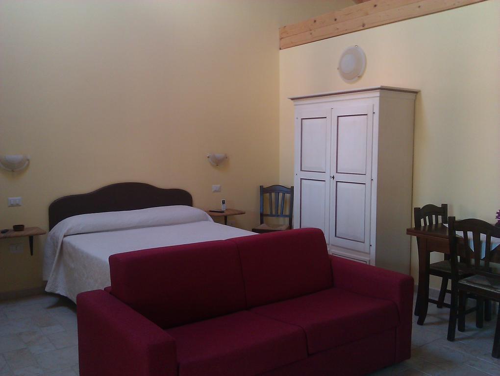 Aparthotel La Corte Dei Rei Castiadas Zimmer foto
